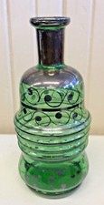 8" Green Vase With Swirl Design F4 
