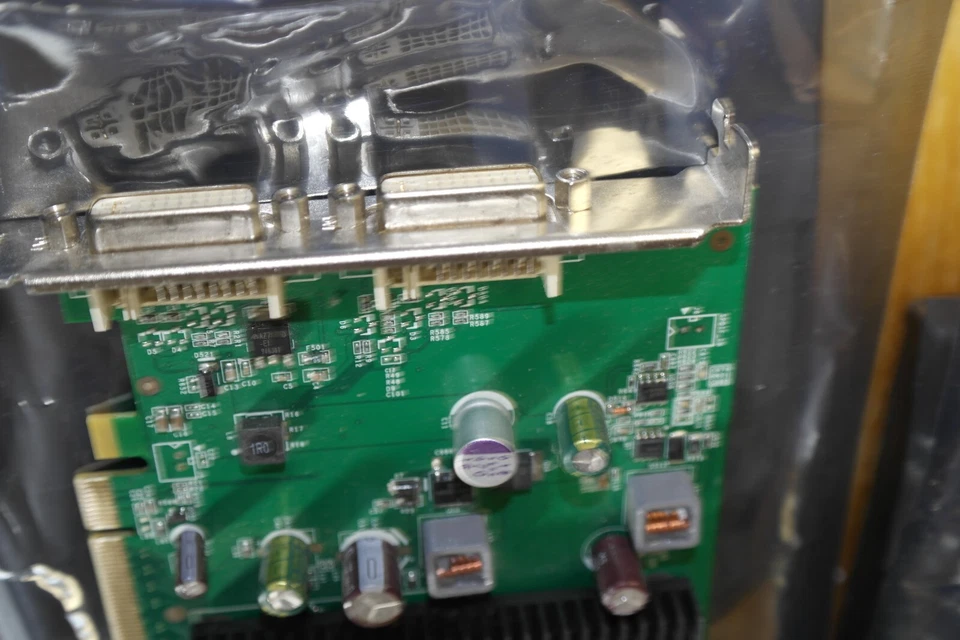 Leadtek Nvidia Geforce 9300 GE dual DVI x2 512mb 16*PCI-e Video Graphics Card - Image 3 of 4