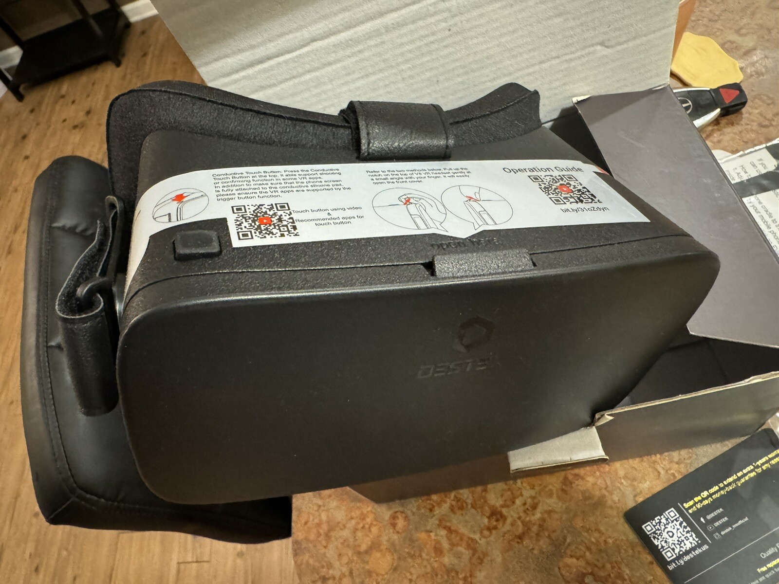 DESTEK V5 VR Headset with Wireless Bluetooth Controller for Immersive Gaming-image