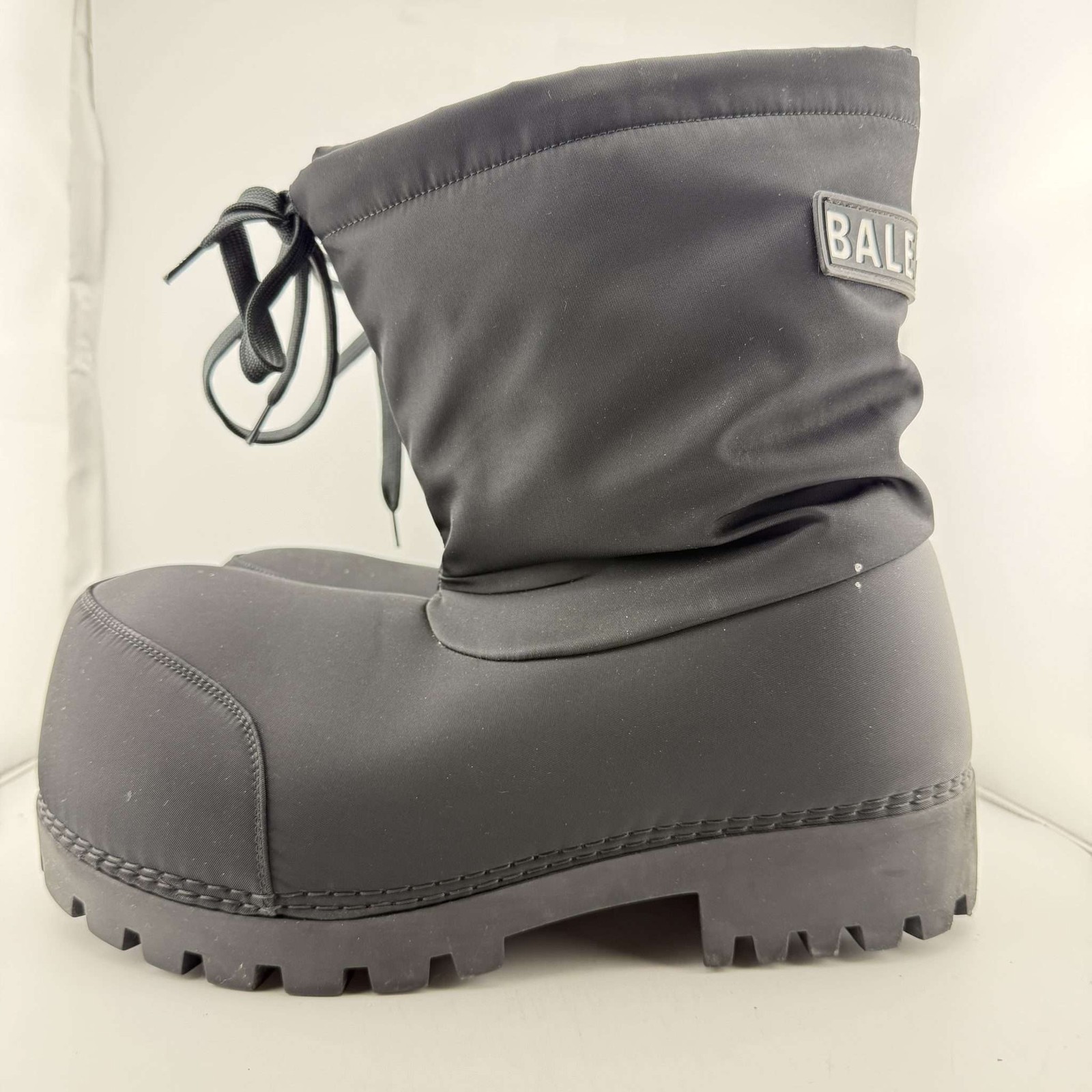 Balenciaga Skiwear Alaska Low Boots 41-42 Used No Box thumbnail 2