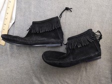 Minnetonka Fringe Moccasin Boots Womens Size 7.5 Black Suede Ankle Zip Boho