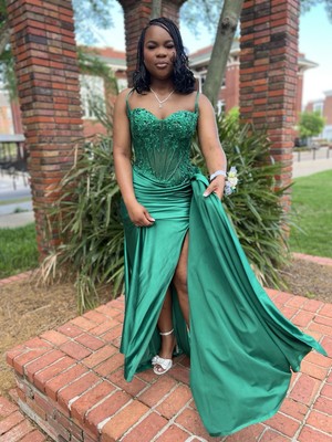 zamiriah emerald green dress Zerlina main image 0