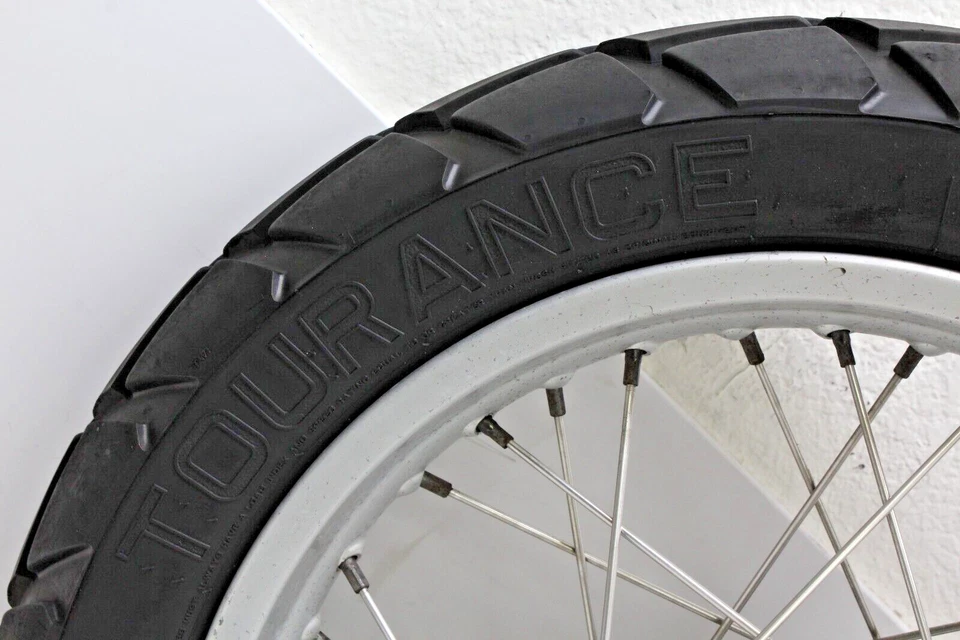 BMW F650 1999 llanta de cubo de rueda trasera con cordones con radios Foto 4 de 4