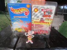 Showbiz Pizza Chuck E Cheese 2.5" pvc Figure  2 NIP Hot Wheels Toy Car lot