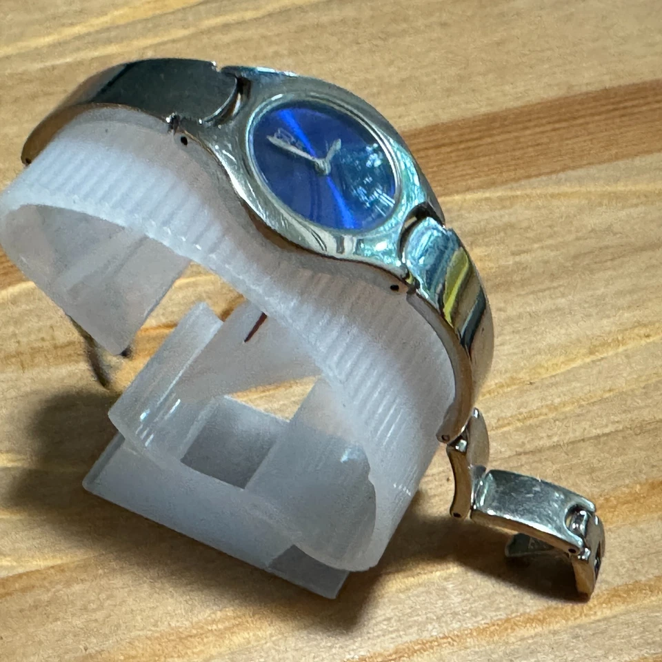 ESQ Movado 瑞士模拟石英手表 100711 女式银色蓝色 ~ 用于零件维修 — 第 3/4 张图片