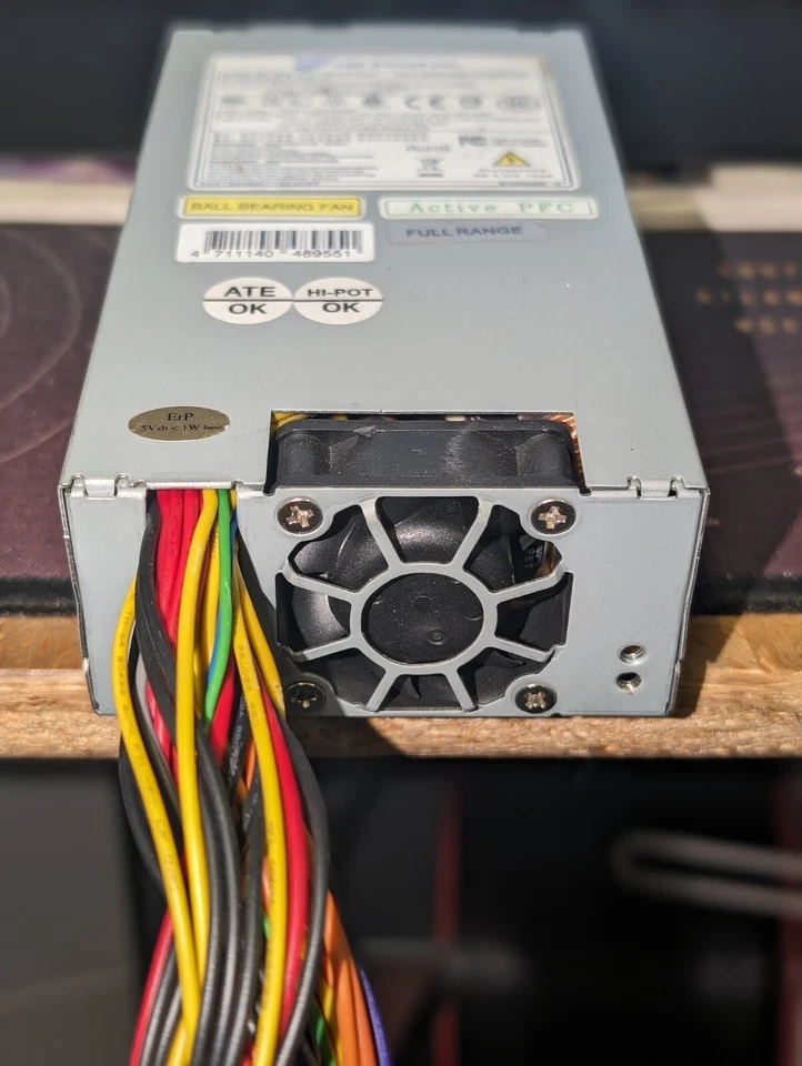 FSP Group Inc FSP180-50LE Server - Alimentatore 180W FSP180-50LE - Immagine 2 di 4