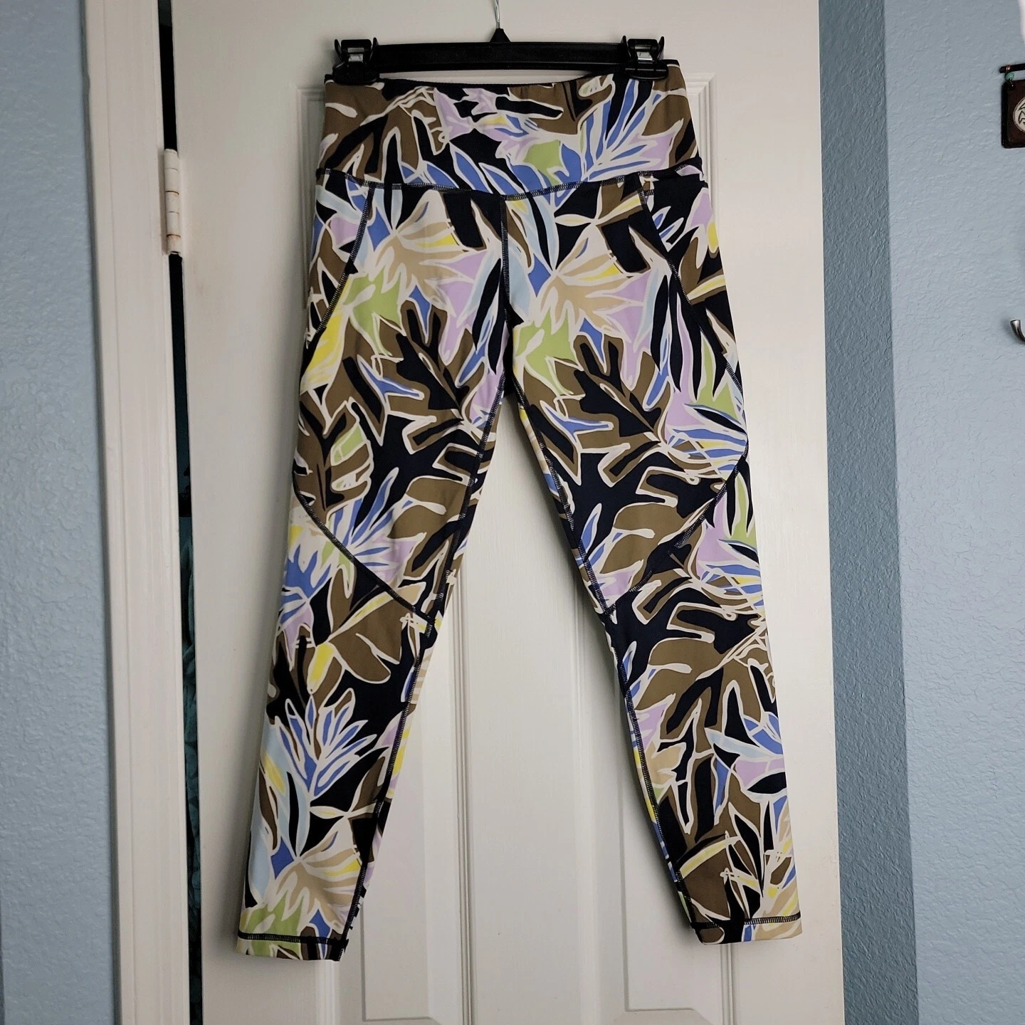sweaty-betty power 7/8 length floral leaf gym leggings