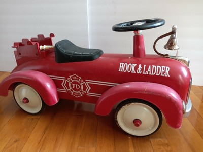 hook and ladder ride on fire engine
