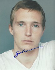 AUSTRALIAN ACTOR SEAN KEENAN SIGNED AUTHENTIC 'GLITCH' 8x10 PHOTO C w/COA ROOKIE