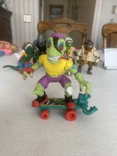Vintage TMNT Mondo Gecko W/ Skateboard