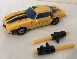 Transformers 2007 Movie Deluxe Class Classic Camaro Bumblebee