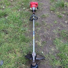 Honda UMK 422 Petrol 4 Stroke Strimmer heavy duty