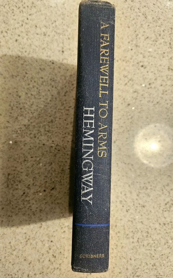 Signed - Ernest Hemingway, "A Farewell to Arms", 1957 Hardback Edition - Image 2 of 4