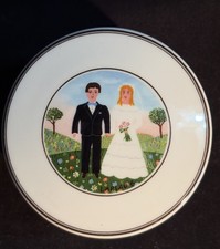 Naif Villeroy & Boch 3" Round Wedding Trinket Box Lidded Porcelain Dish