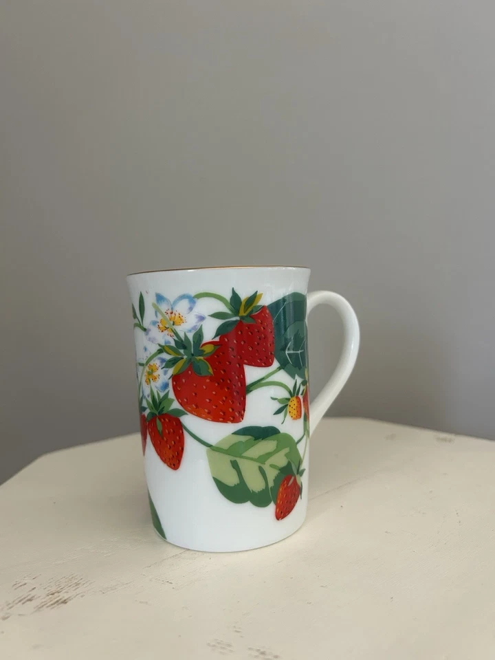 Taza de café/taza de té Otagiri Japón diseño Angela Ackerman fresa y flores Foto 2 de 4