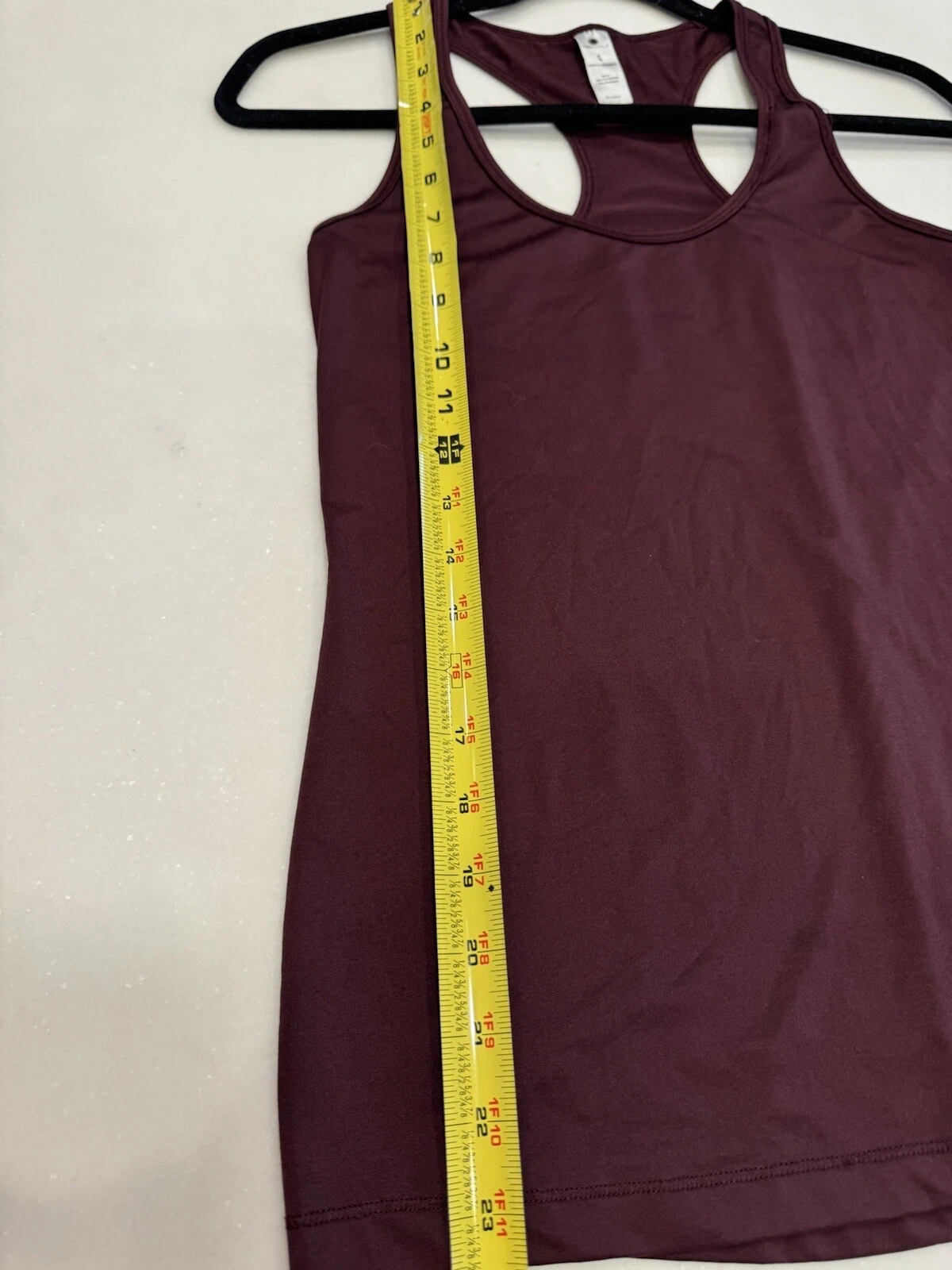 yogalicious burgandy perfect condition tank-top