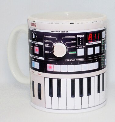Korg MicroKorg S Synthesizer Becher kann Synth Musiker Keyboard Geschenk personalisieren