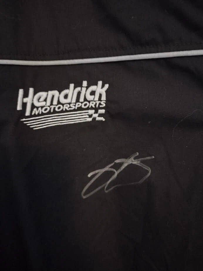 VTG Nascar Jacket Jimmie Johnson Mens Lowes Hendrick Jacket - Autographed - Sz L - Image 2 of 4