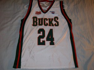 milwaukee bucks 24 jersey