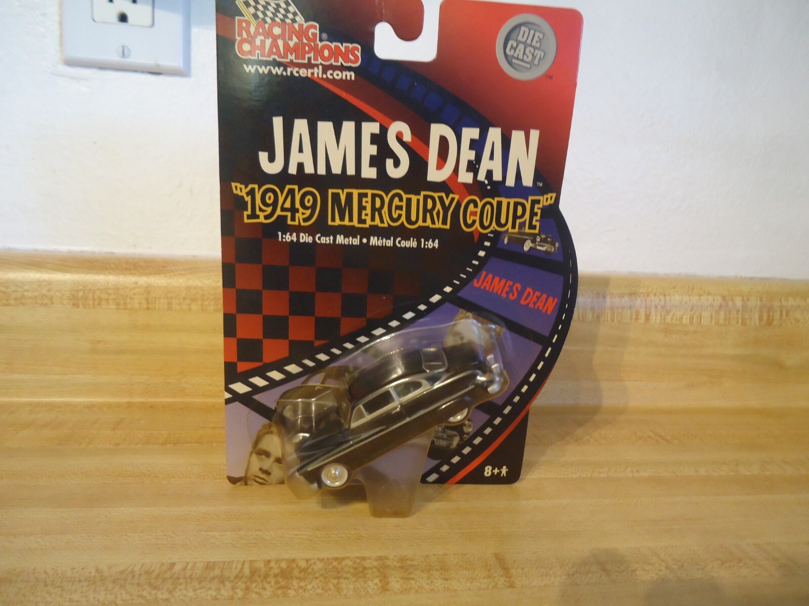Racing Champions 1/64 