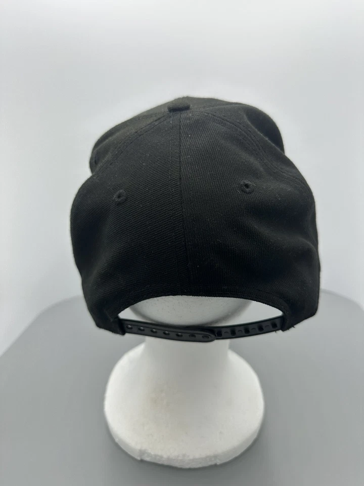 New Era 9Fifty NBA New York Knicks Black & White Basic Snapback Adjustable Hat - Image 3 of 4