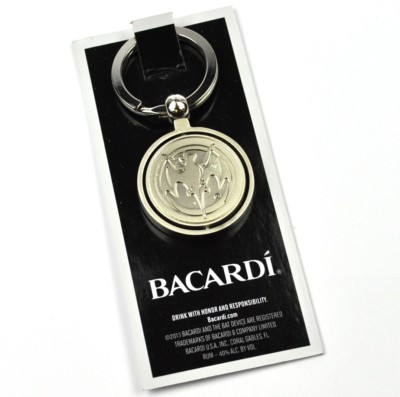 Bacardi Rum Fledermaus Metall Schlüsselanhänger Bat Keychain Key Chain