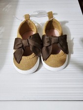 Infant Shoes Good For 6 to 12 Months Old Baby Girl Brand New Cute Classic Color