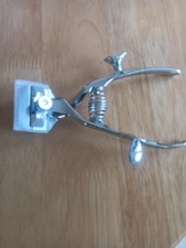 Portable Vintage Manual Hand Hair Beard Trimmer Clipper Retro Barbers Home Tool