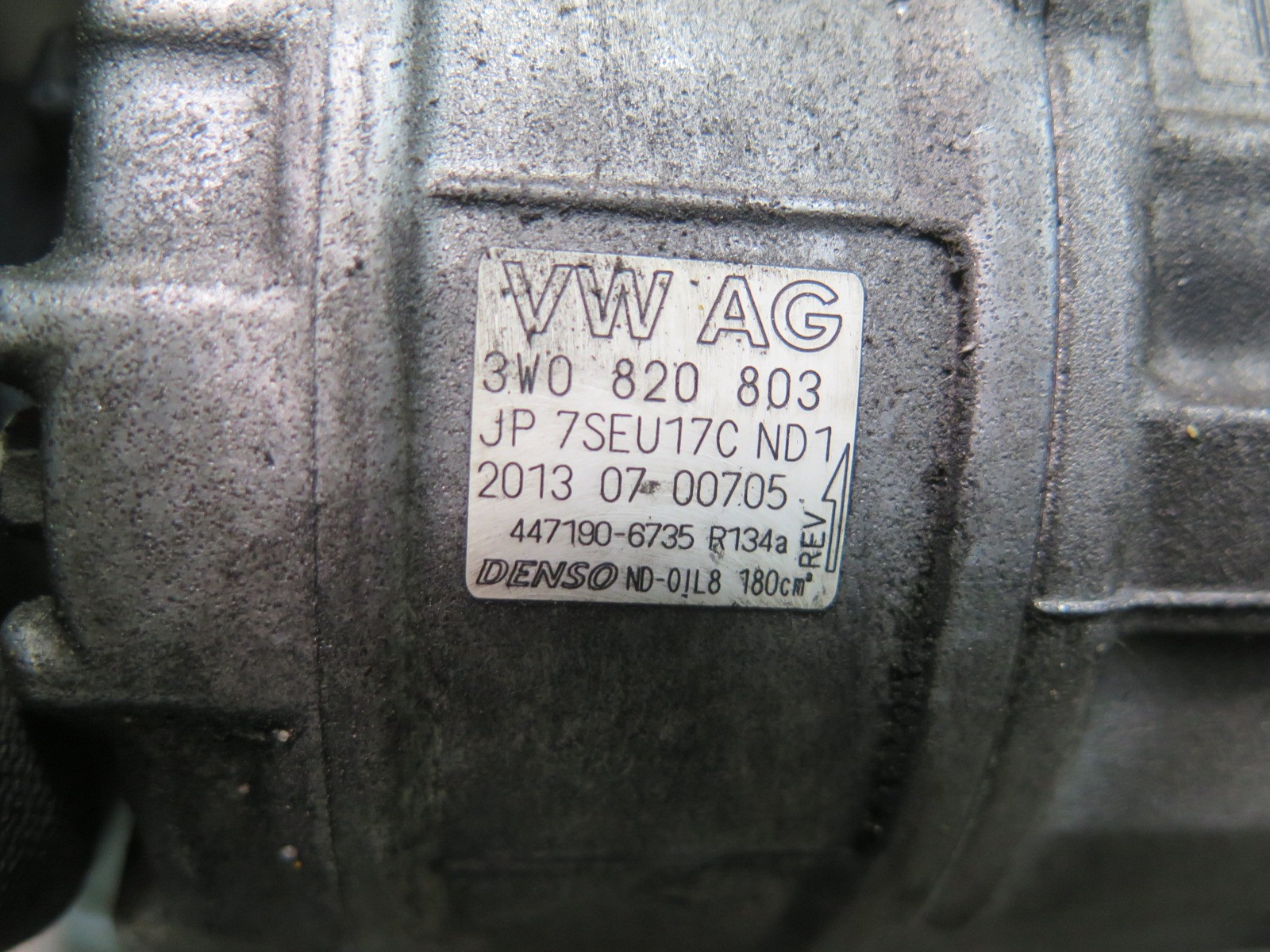 2006-2012 BENTLEY FLYING SPUR BRAKE A/C AIR CONDITIONING COMPRESSOR