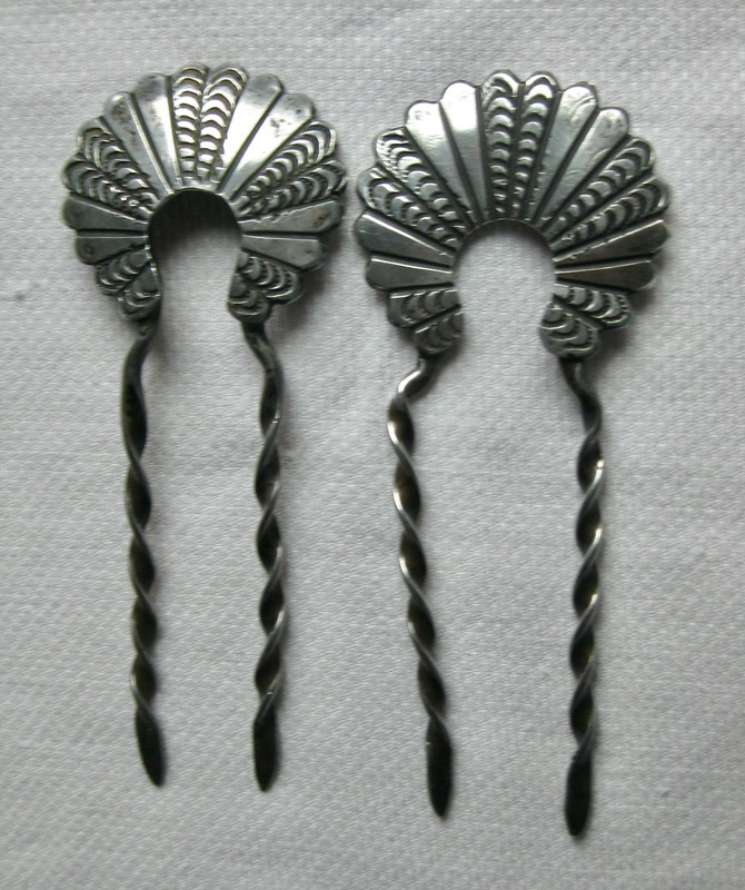 PR vintage 40's NAVAJO Old Pawn SILVER HAIR FORK Combs Native American