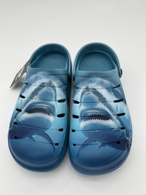 Rugged Shark Blue Shark clogs Boys size 6 Washable Floatable Comfortable