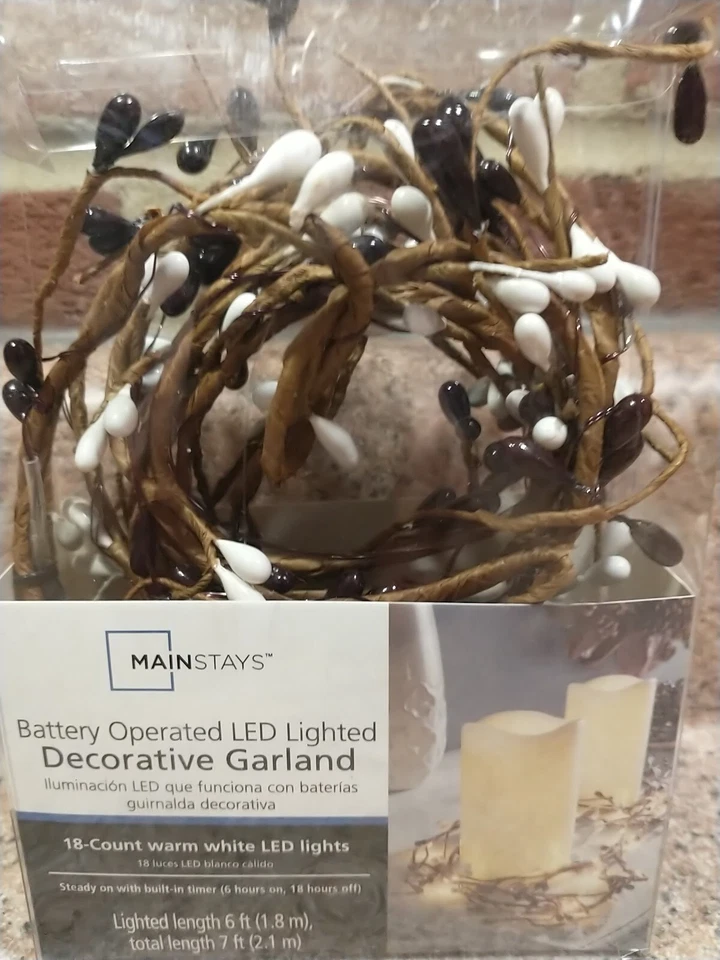 Garland Mainstays Battery Operated Black/White Berries Lighted Country Decor NEW - Image 2 of 4