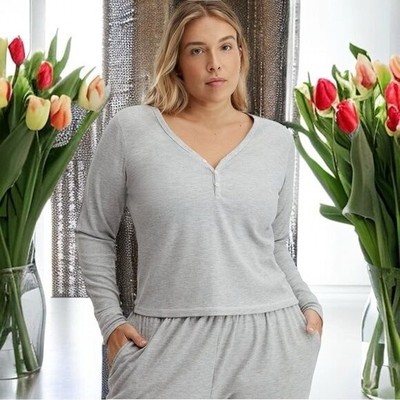 NEW Fabletics Long-Sleeve Waffle Henley in Light Grey Heather Size XXL