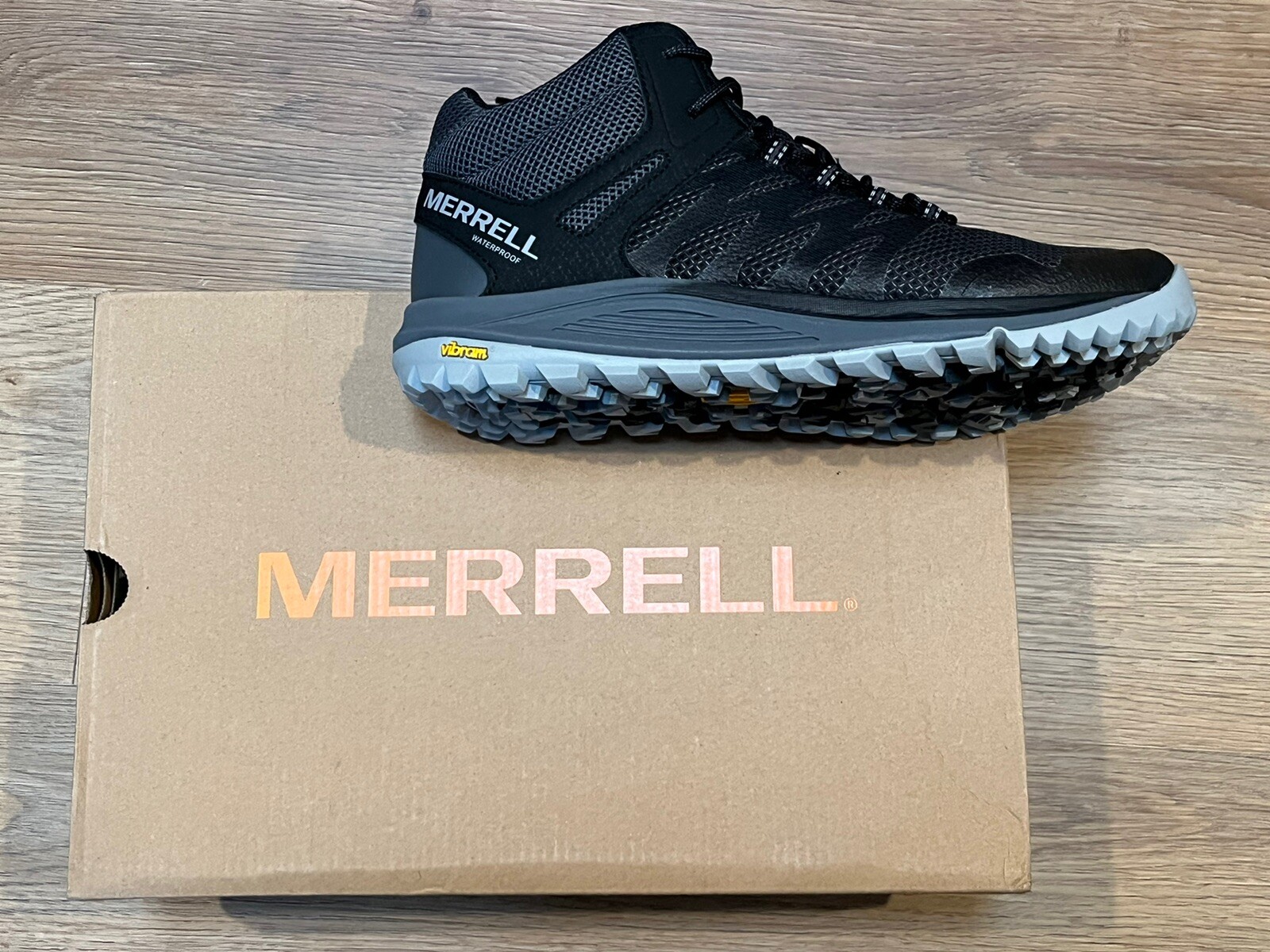 Scarpa da trekking Merrell Nova 2 Mid Wp nero grigio uomo 8