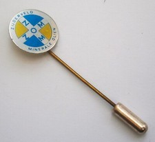 S799) Zom Gass oil Petrol logo vintage advertising tie lapel pin badge