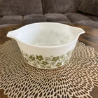 Vintage Pyrex Spring Blossom Green Crazy Daisy Casserole 1 1/2 Qt 474 - B No Lid
