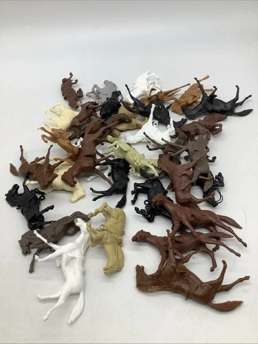 Large Lot Vintage Marx Plastic Horses #12