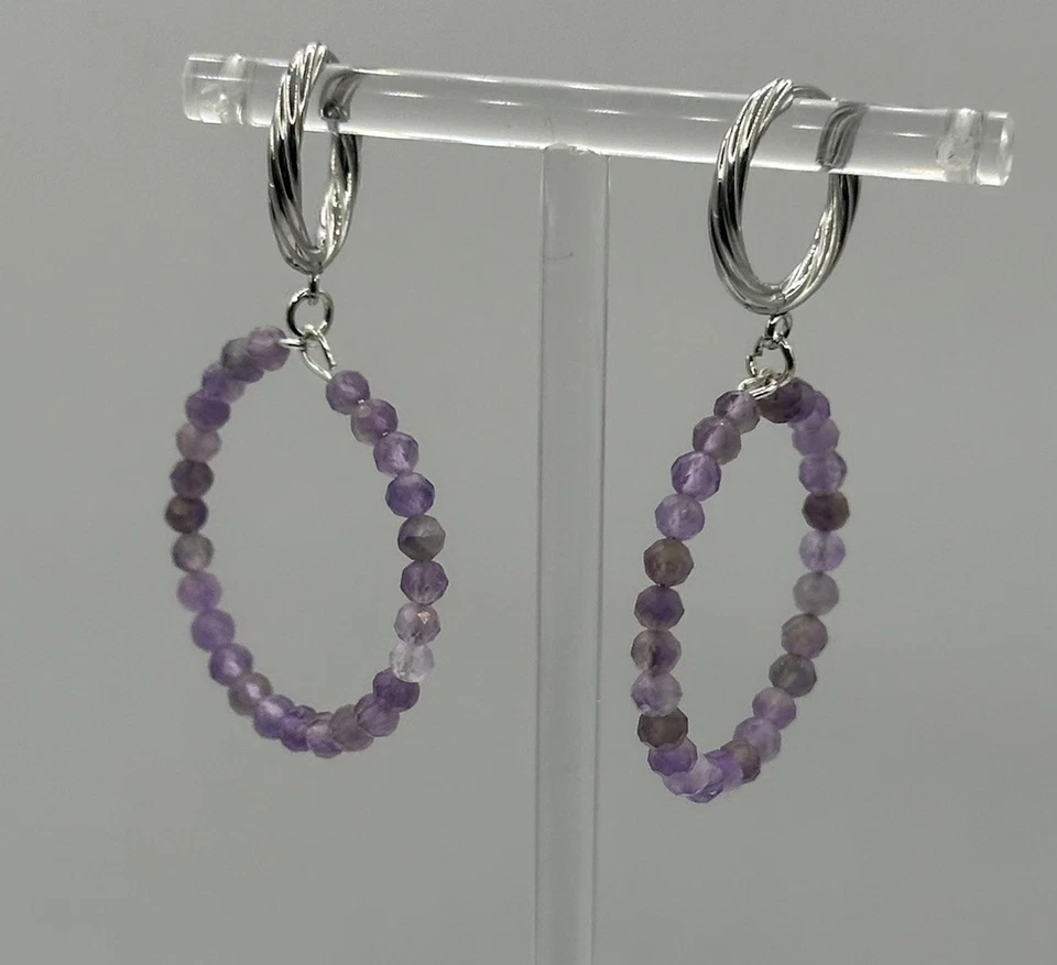 Aros Huggie de amatista enchapados en plata de ley Foto 2 de 4