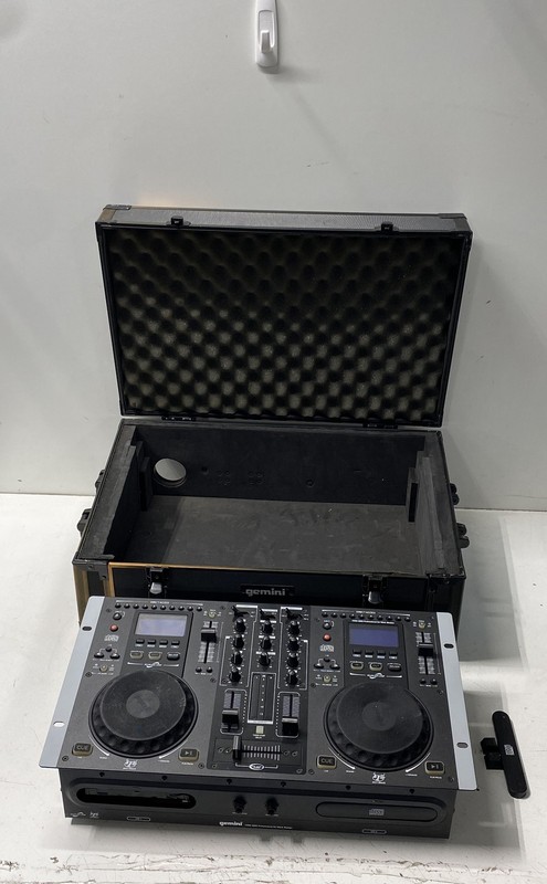Gemini CDM-3600 Professional DJ Work Station Dual CD Player Mixer Tested As-Is