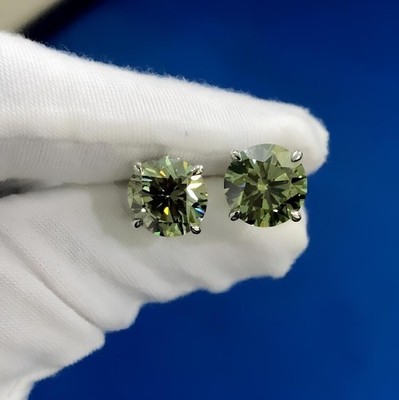 IGI, 10,15 kt im Labor gezüchteter grüner runder Diamant Schraubverschluss Ohrstecker in Platin