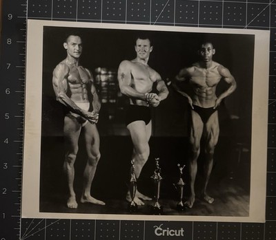 Stellar 1960 s Original 8x10 Photograph OF BODYBUILDING Championship Beefcake