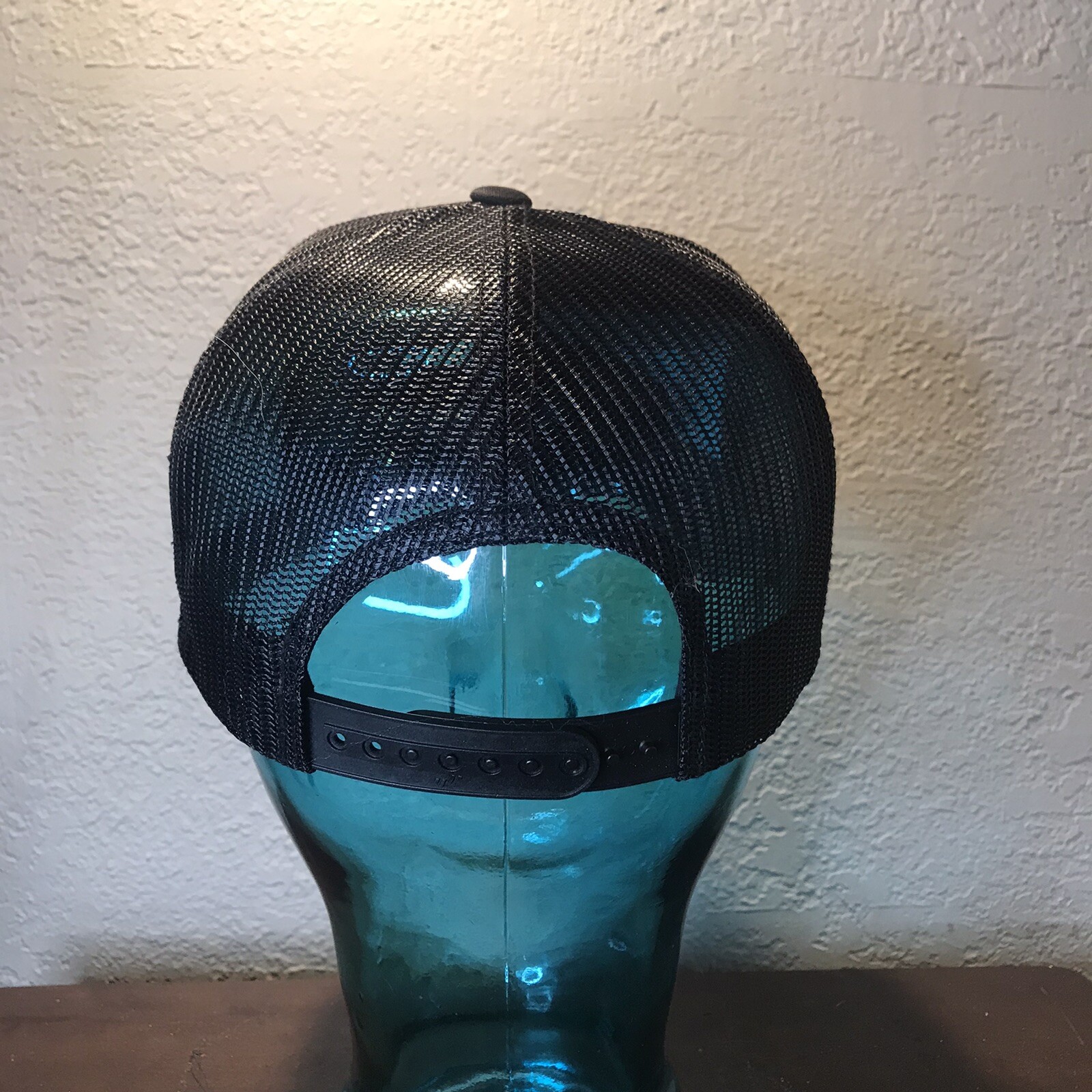 Cappello camionista KEEN modello azteco berretto snapback