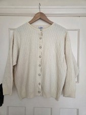 Vintage cremefarbene Jorg Peterson Modell Damen Strickjacke mit Knopfleiste. Gr. 44 / UK 16