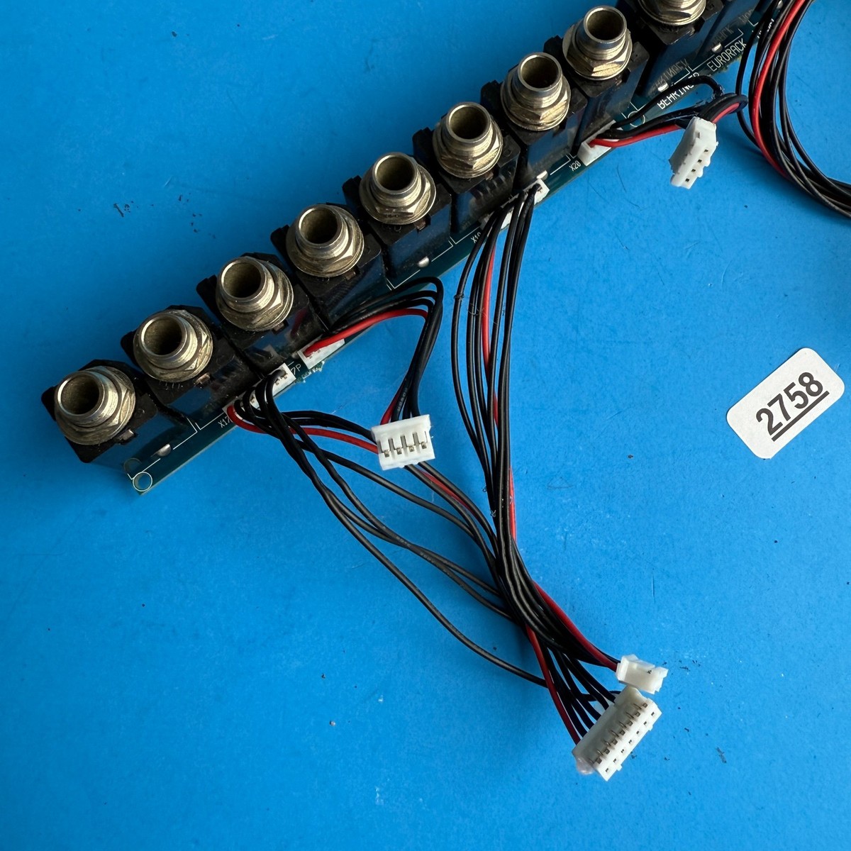 BEHRINGER EURORACK UB2222FX Mixer Part: Main Outputs XLR Channel