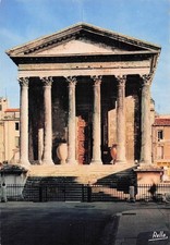 30 NIMES LA MAISON CARREE
