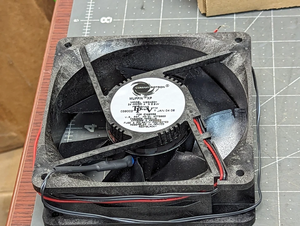 24VDC 9,6W 4A MS24/MS24S3H Comar Rotron Muffin XP Lüfter 120mm NEU 120 CFM [B8BB]