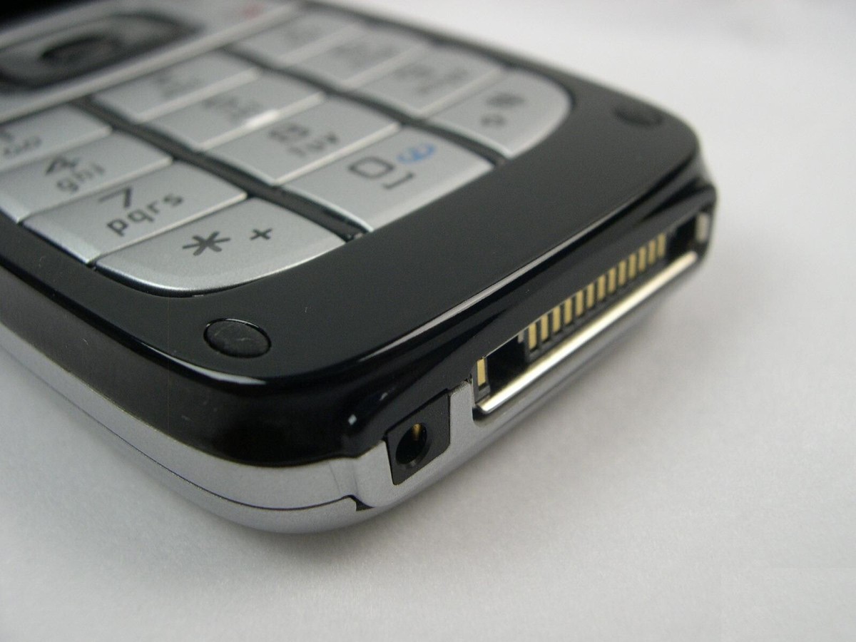 Original Nokia 6101 Flip unlocked for GSM 900/1800/1900MHZ FM