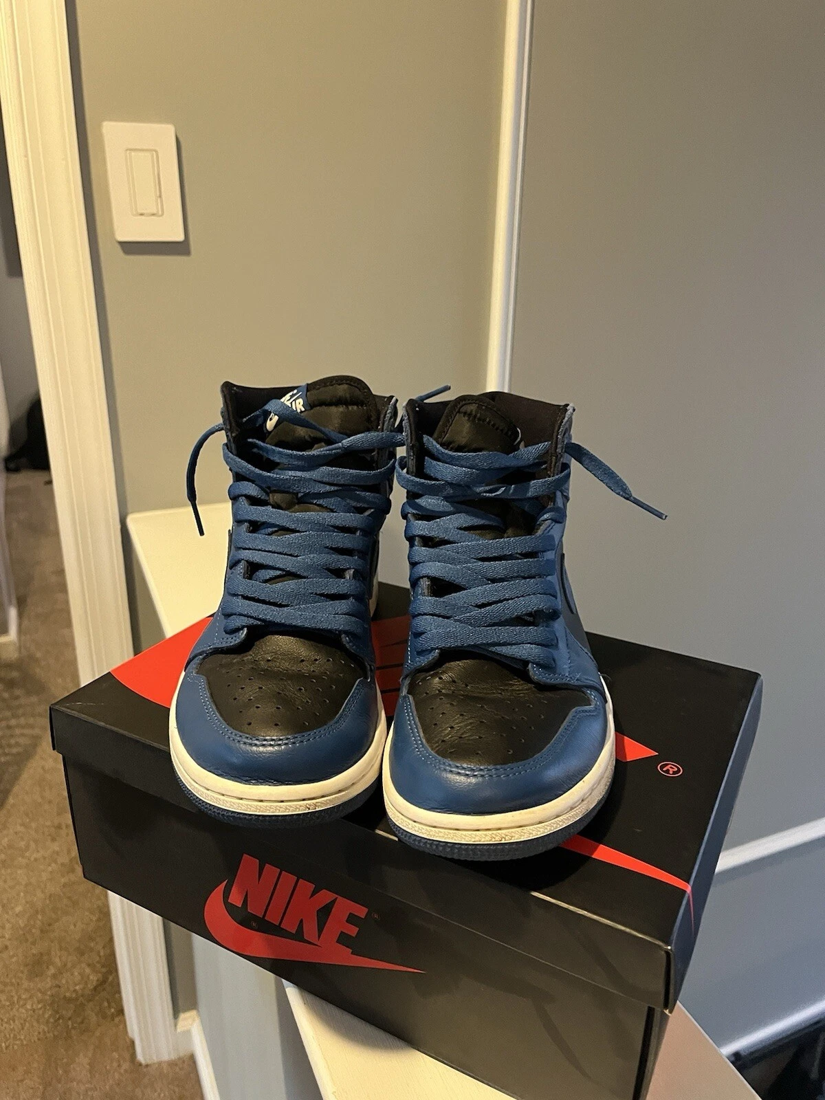 Taglia 9 Jordan 1 Retro OG High blu scuro marina