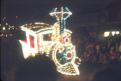 Disneyland Parade Train Float 1972 Original 35mm Film Slide