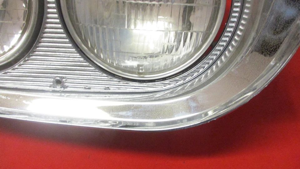 FORD THUNDERBIRD 1961-1963 MONTAJE DE FAROS LADO IZQUIERDO BISEL ENVOLVENTE 1 Foto 3 de 4